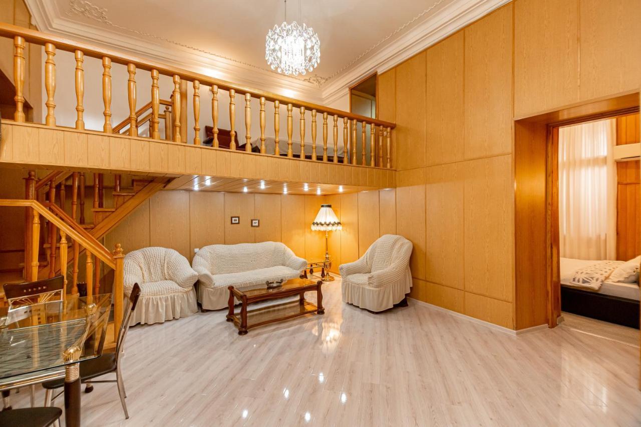 Rustaveli Downtown Aparthotel Tbilisi Bagian luar foto